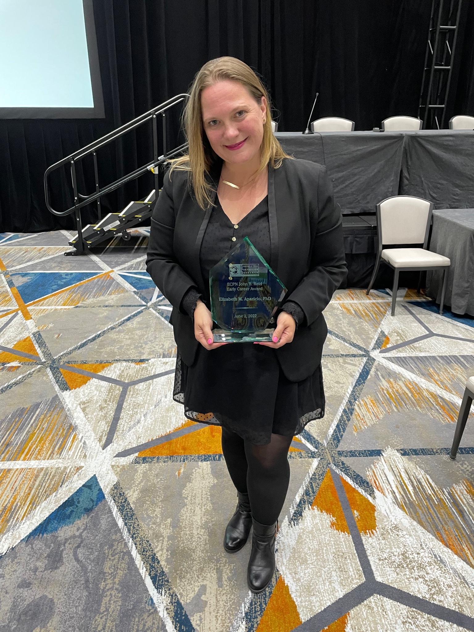 D0B13A2C-B0AB-4C8F-8DA2-CE47711A42DB Pat Paluzzi accepting the Standing Strong Award at #HealthyTeen18